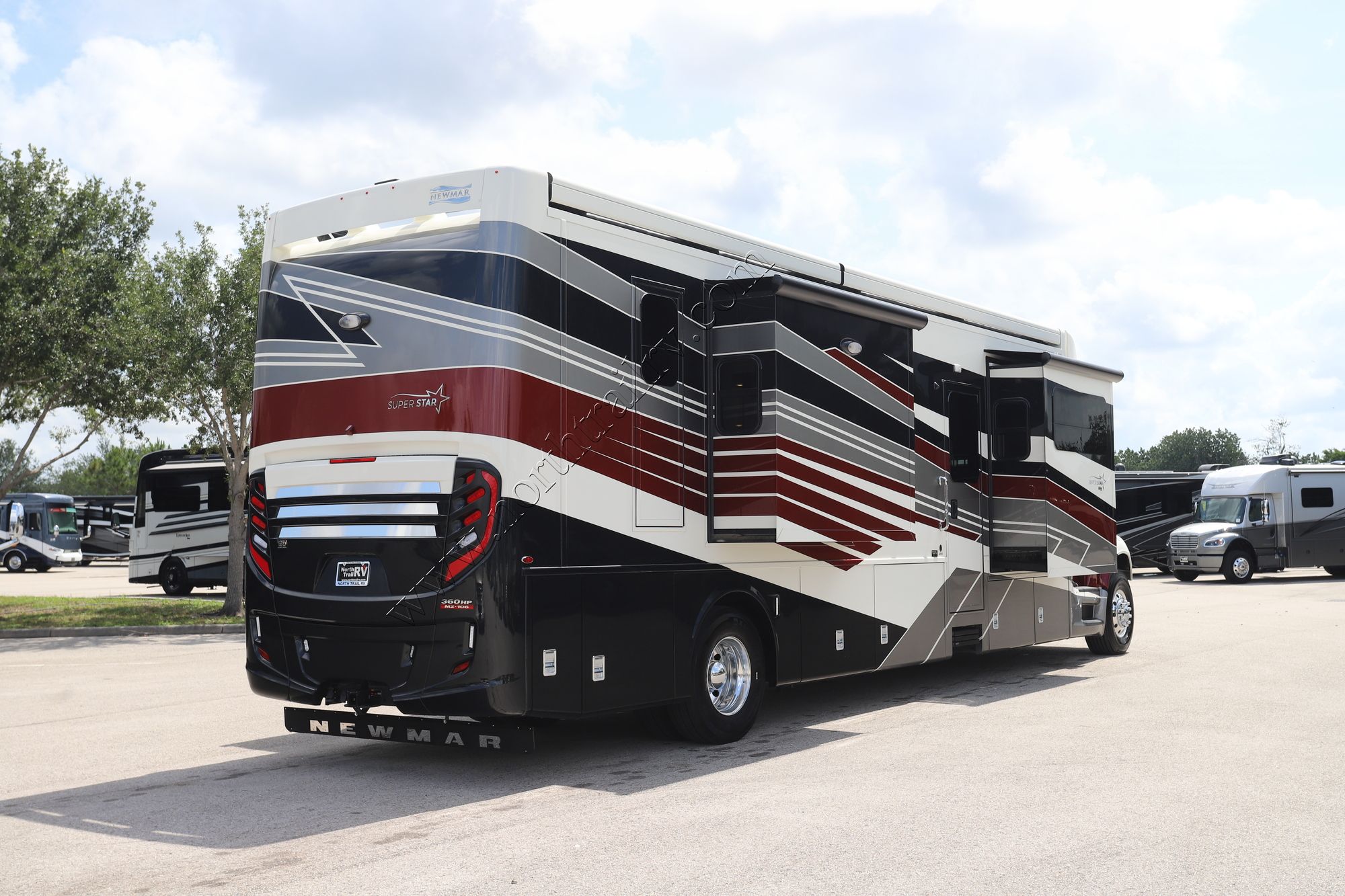 New 2026 Newmar Super Star 4059 Super C  For Sale