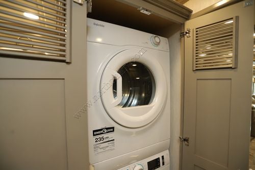 2026 Newmar Essex 4551