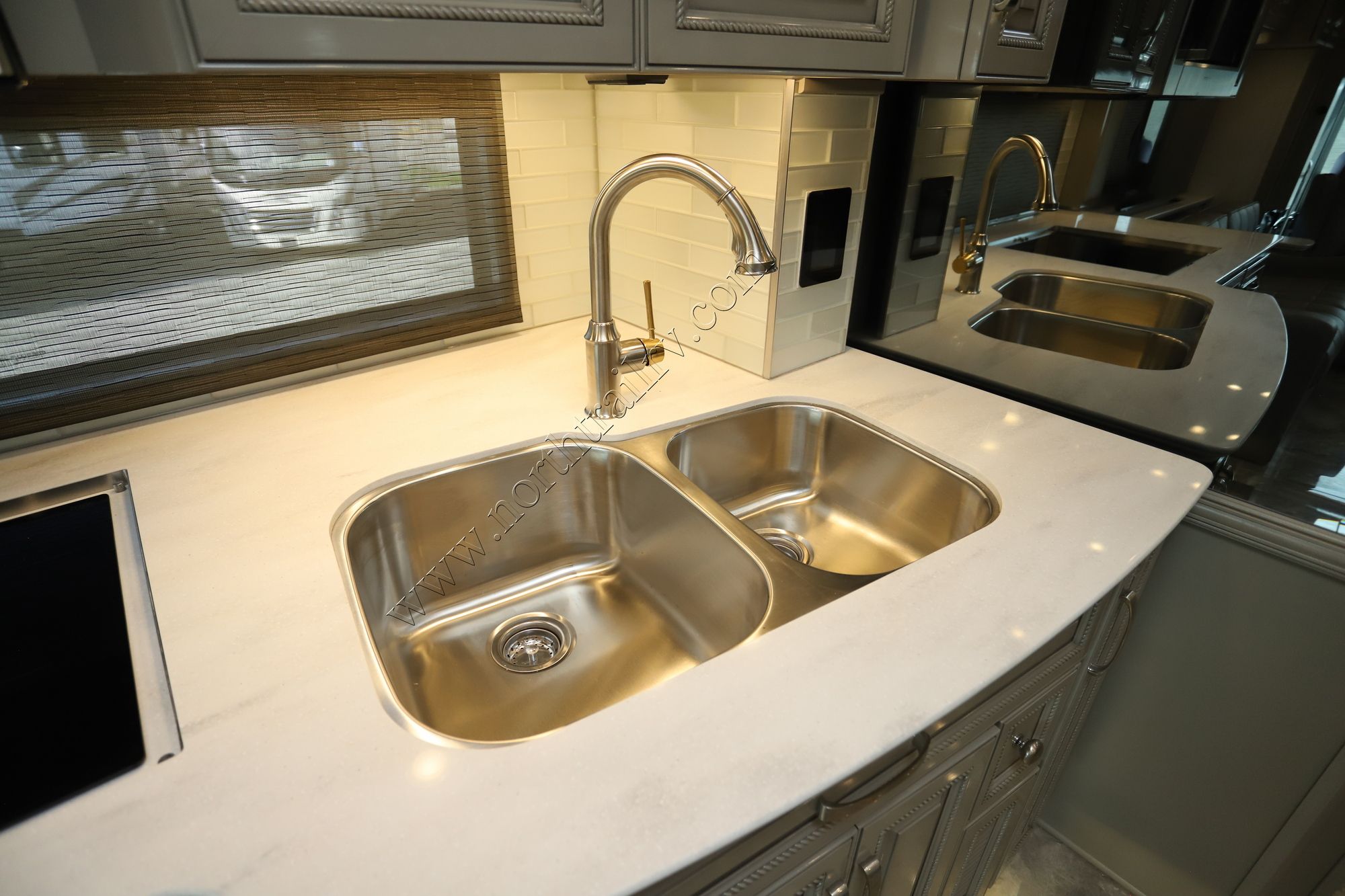 New 2026 Newmar Essex 4551 Class A  For Sale
