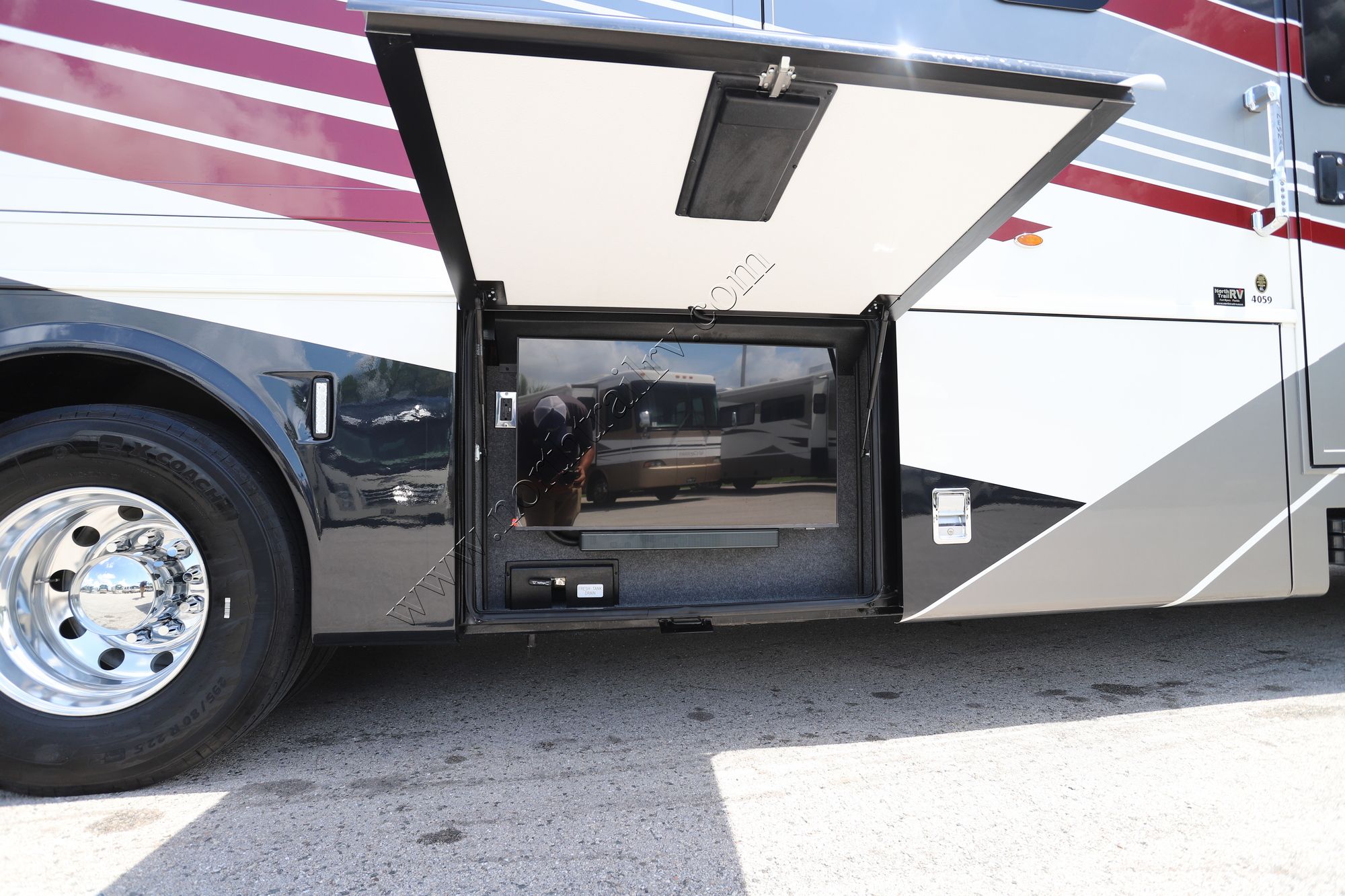 New 2026 Newmar Super Star 4059 Super C  For Sale