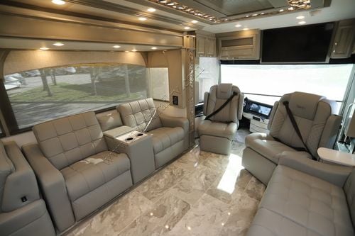 2026 Newmar Essex 4551