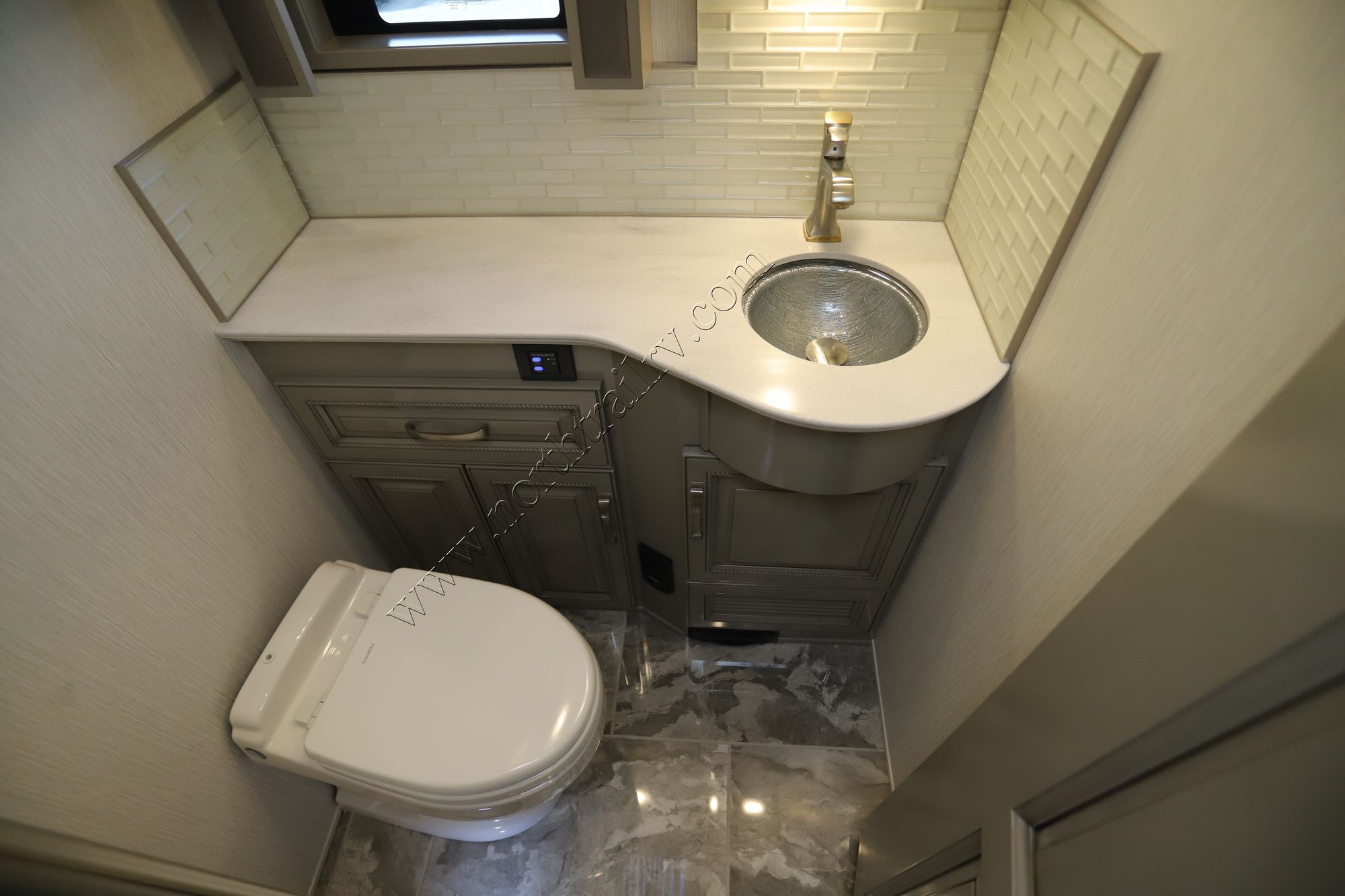 New 2026 Newmar Essex 4551 Class A  For Sale