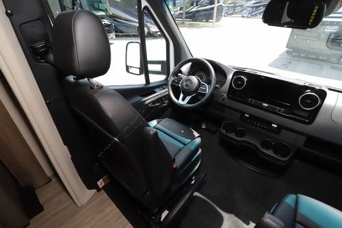 2024 Renegade Rv Vienna 25TBN