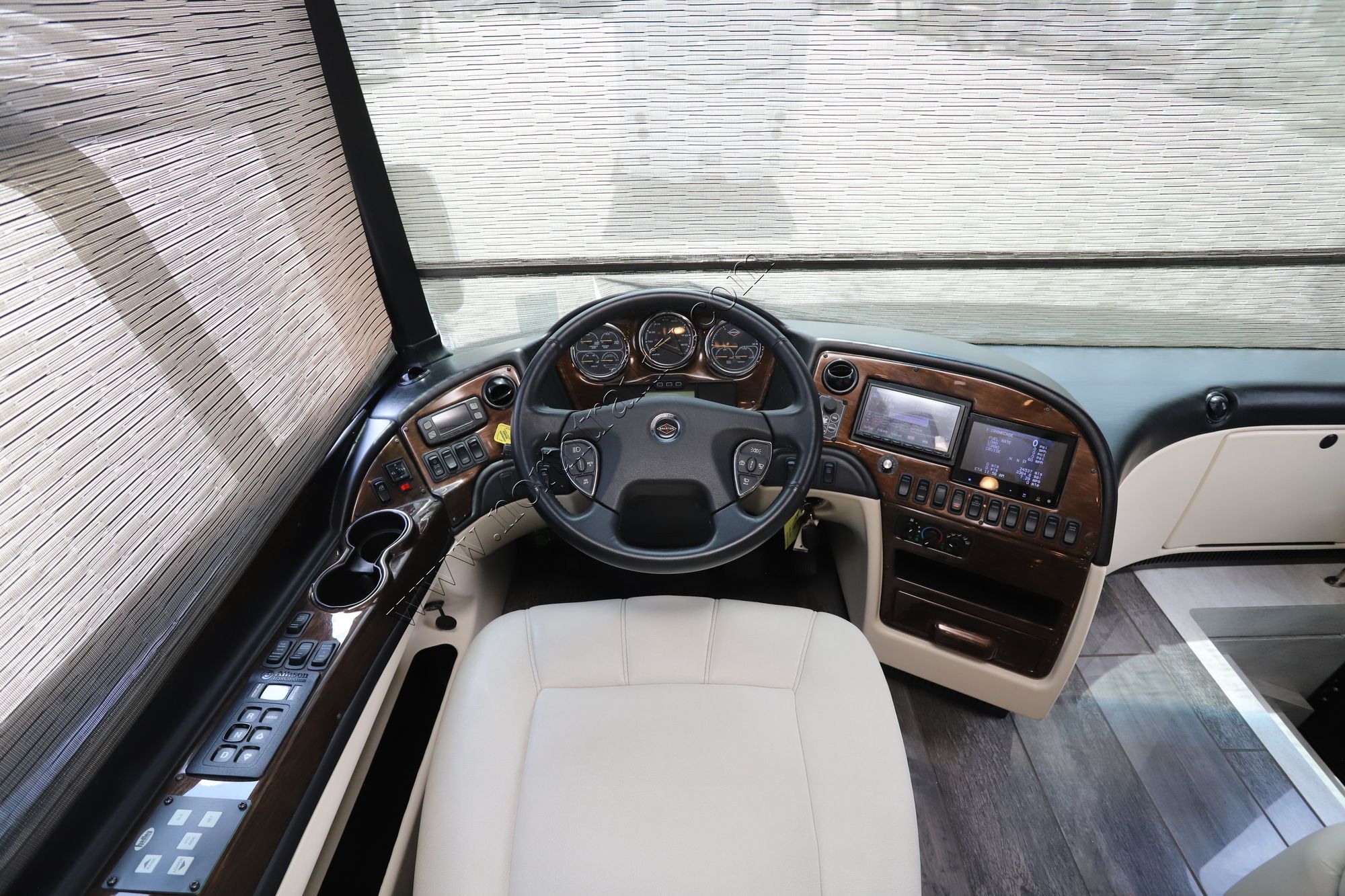 Used 2018 Newmar London Aire 4534 Class A  For Sale