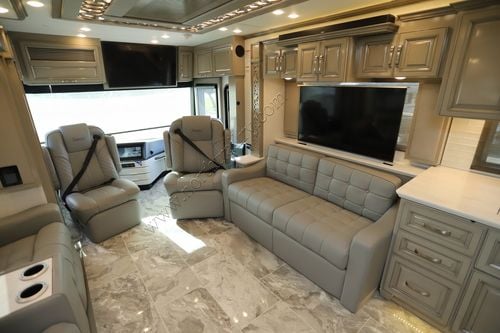 2026 Newmar Essex 4551