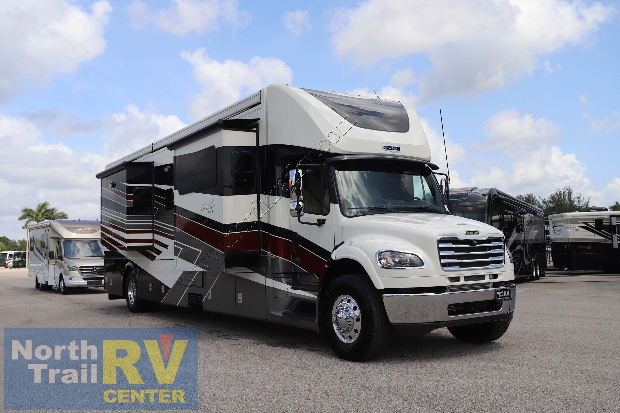 New 2026 Newmar Super Star 4059 Super C  For Sale