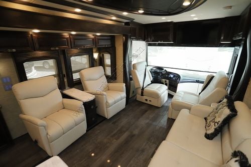 2018 Newmar London Aire 4534