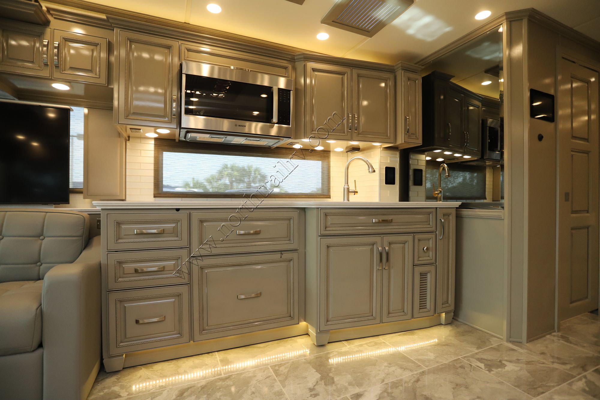 New 2026 Newmar Essex 4551 Class A  For Sale