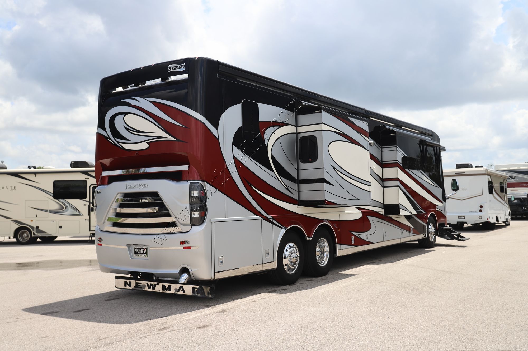 Used 2018 Newmar London Aire 4534 Class A  For Sale