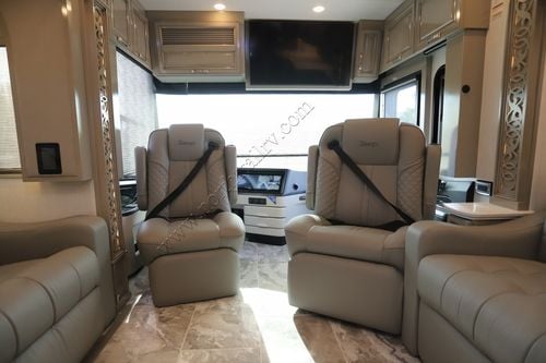 2026 Newmar Essex 4551