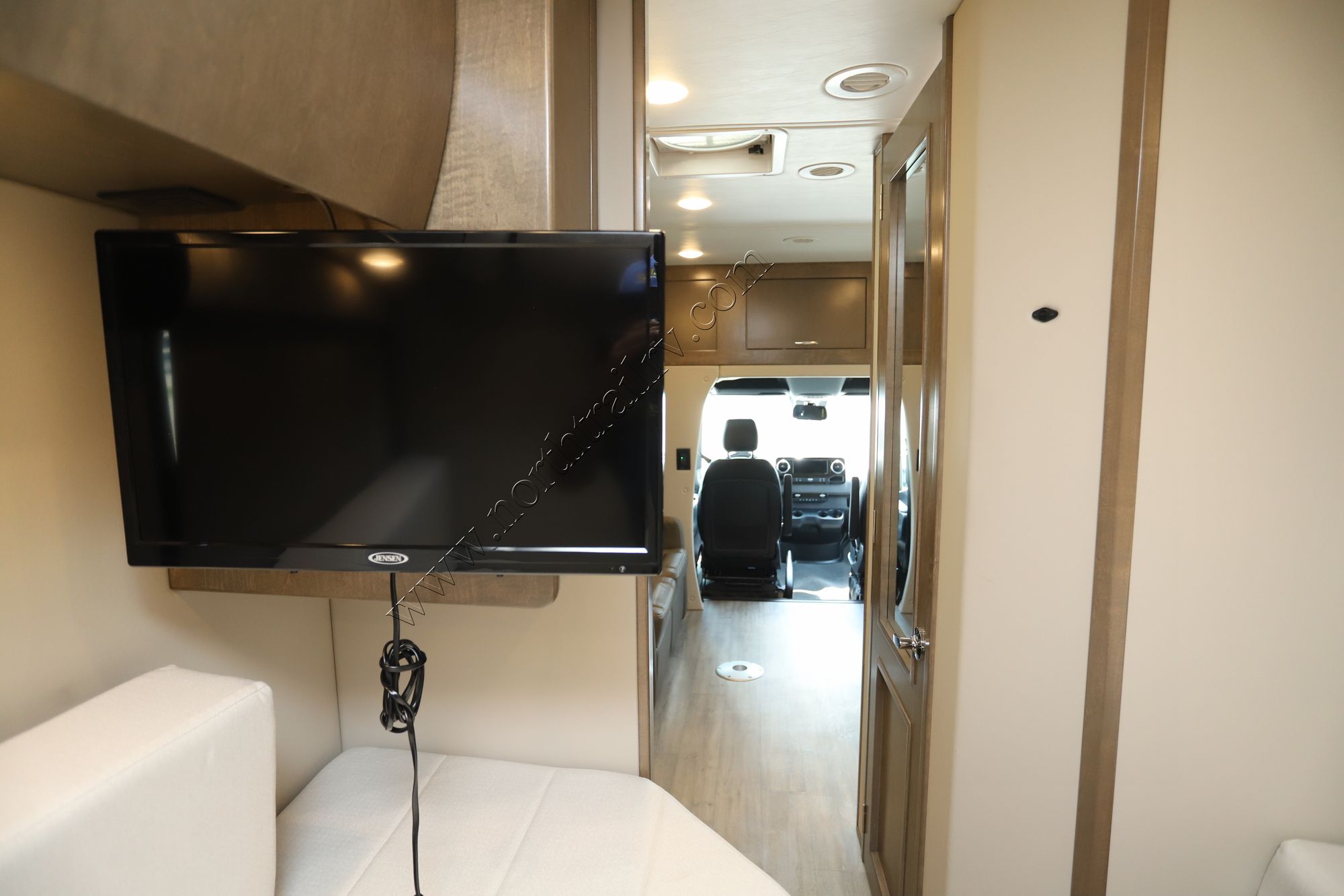 Used 2024 Renegade Rv Vienna 25TBN Class C  For Sale
