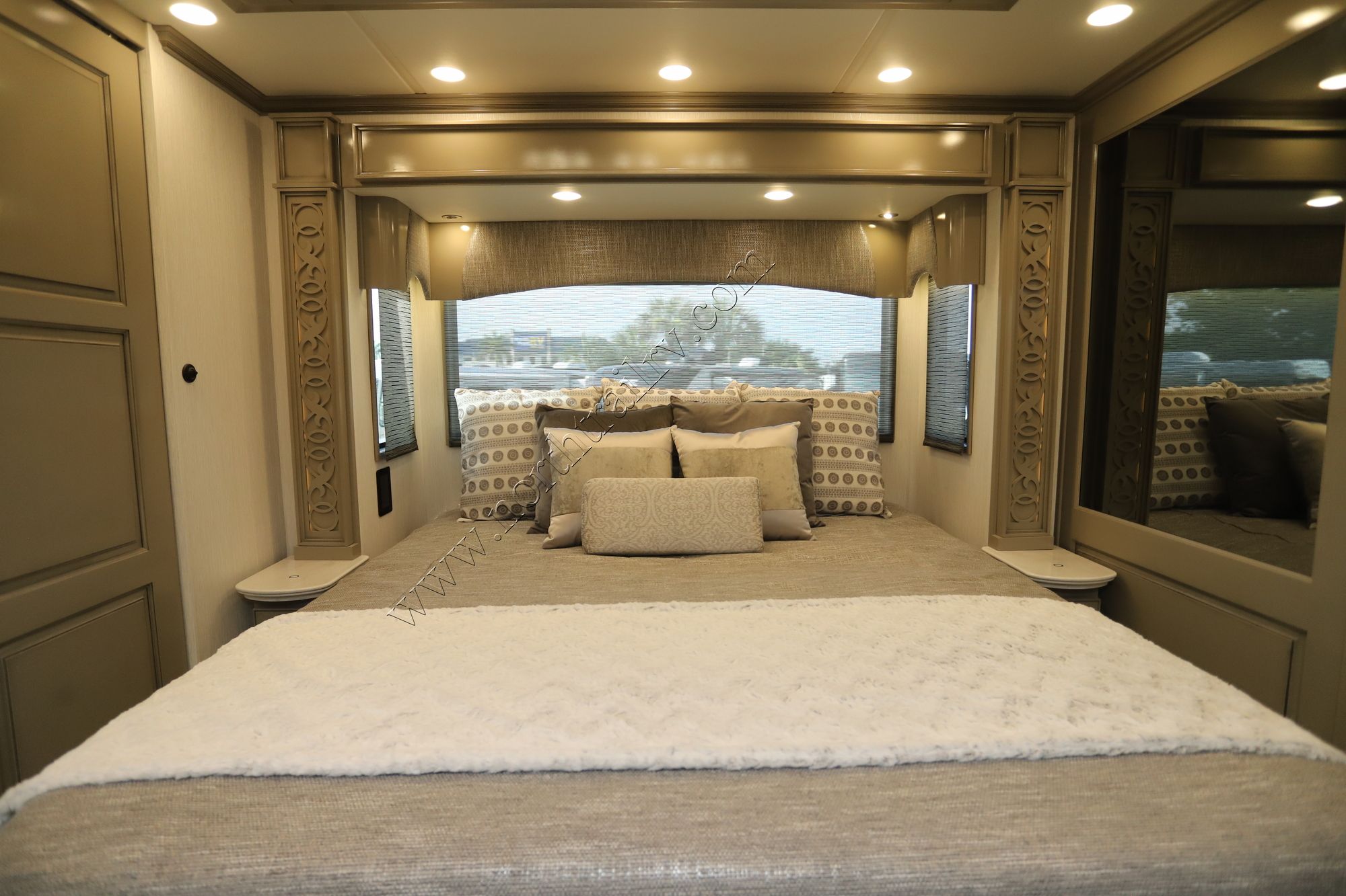 New 2026 Newmar Essex 4551 Class A  For Sale