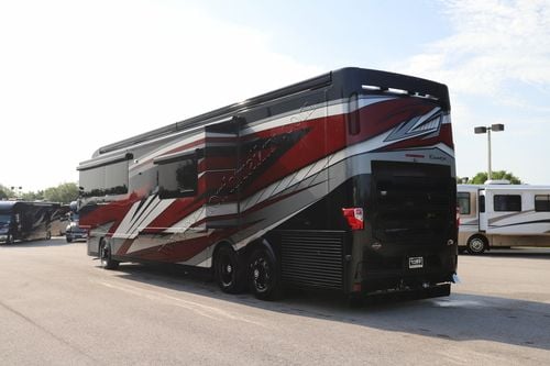 2026 Newmar Essex 4551