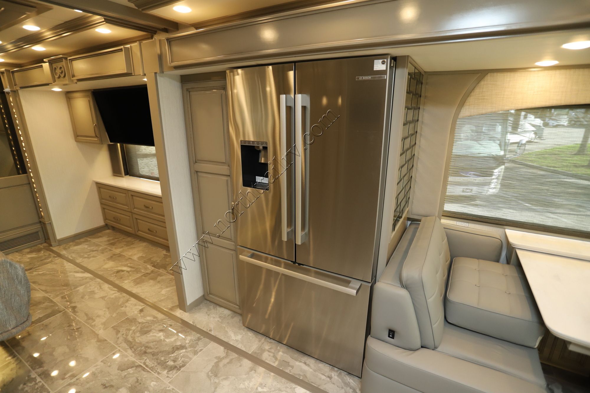 New 2026 Newmar Essex 4551 Class A  For Sale