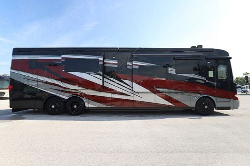 2026 Newmar Essex 4551