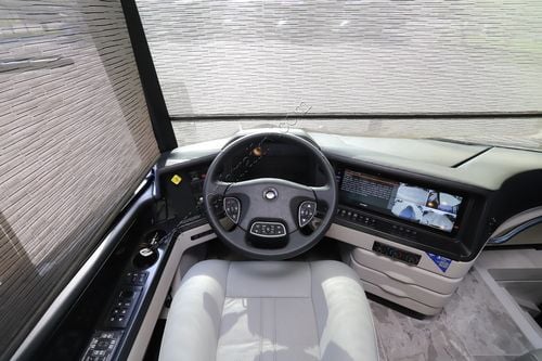 2026 Newmar Essex 4551