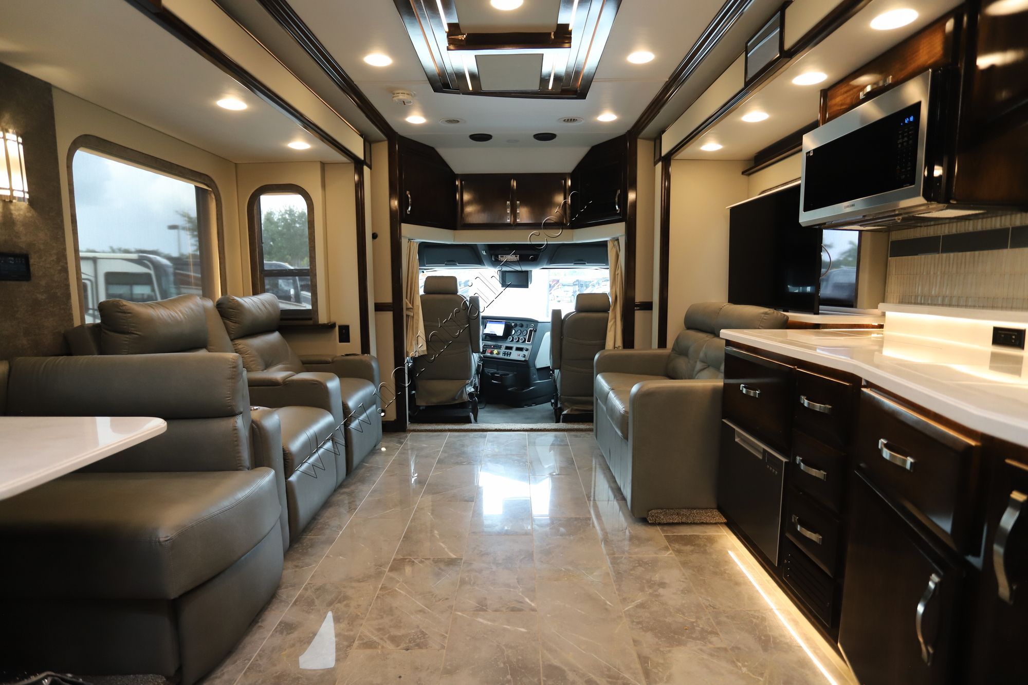 Used 2022 Renegade Rv Ikon i4534RX Super C  For Sale