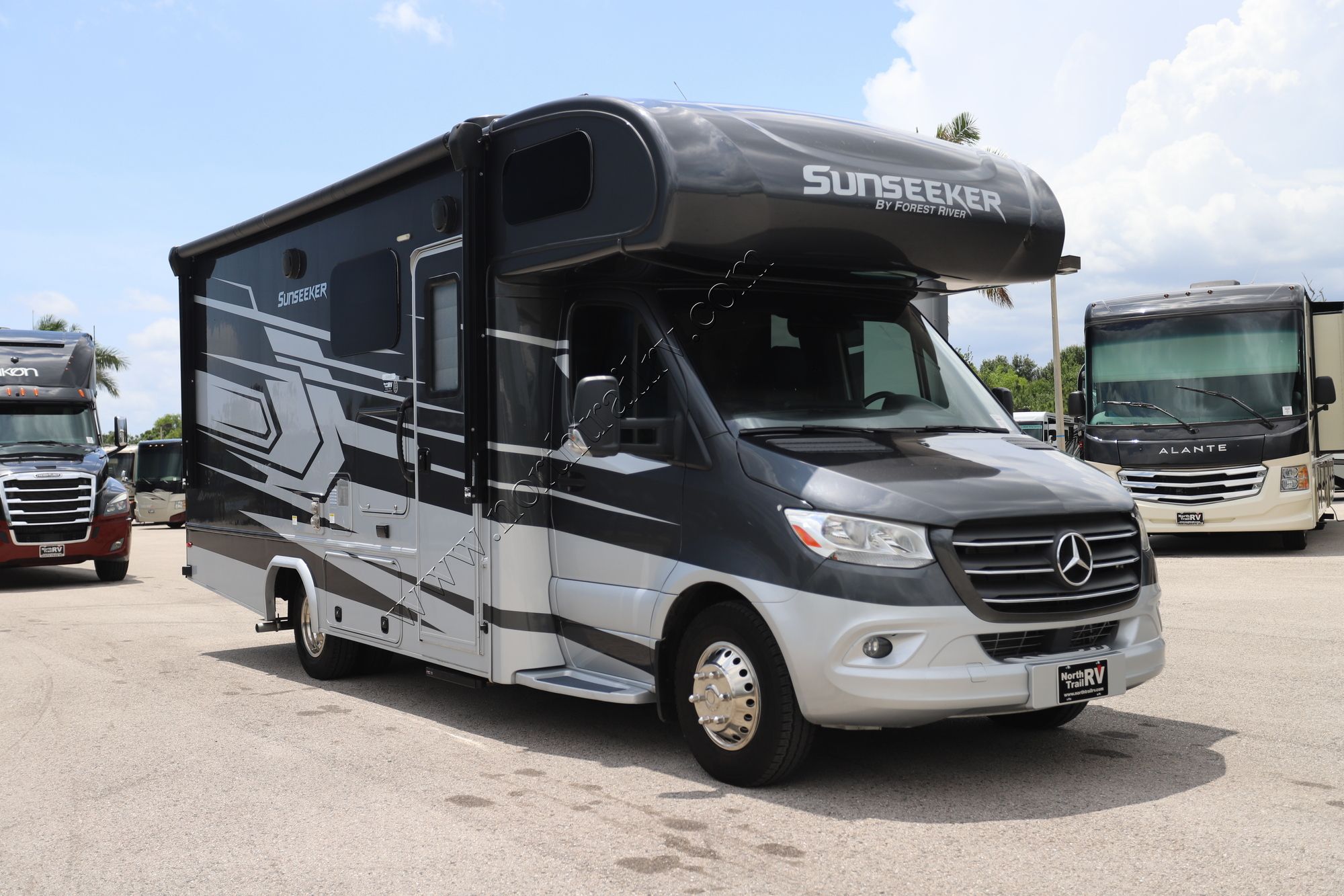 Used 2023 Forest River Sunseeker 2400B Class C  For Sale