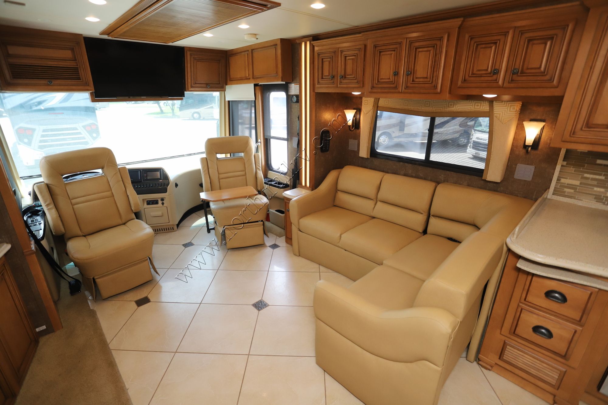 Used 2014 Newmar Dutch Star 4018 Class A  For Sale