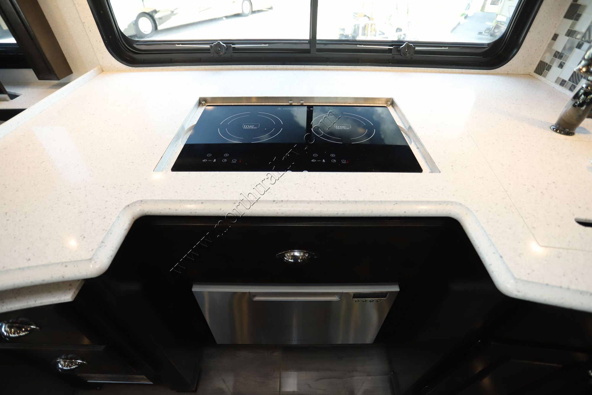 Used 2021 Newmar Dutch Star 4081 Class A  For Sale