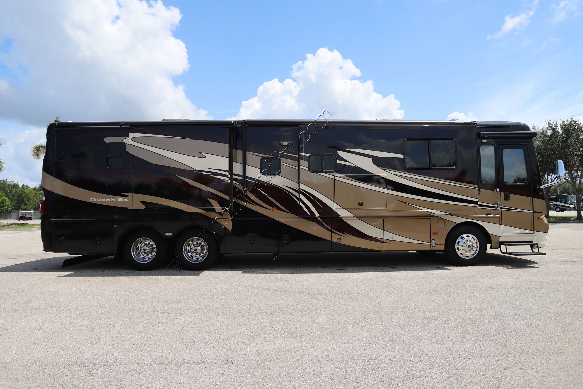 Used 2014 Newmar Dutch Star 4018 Class A  For Sale