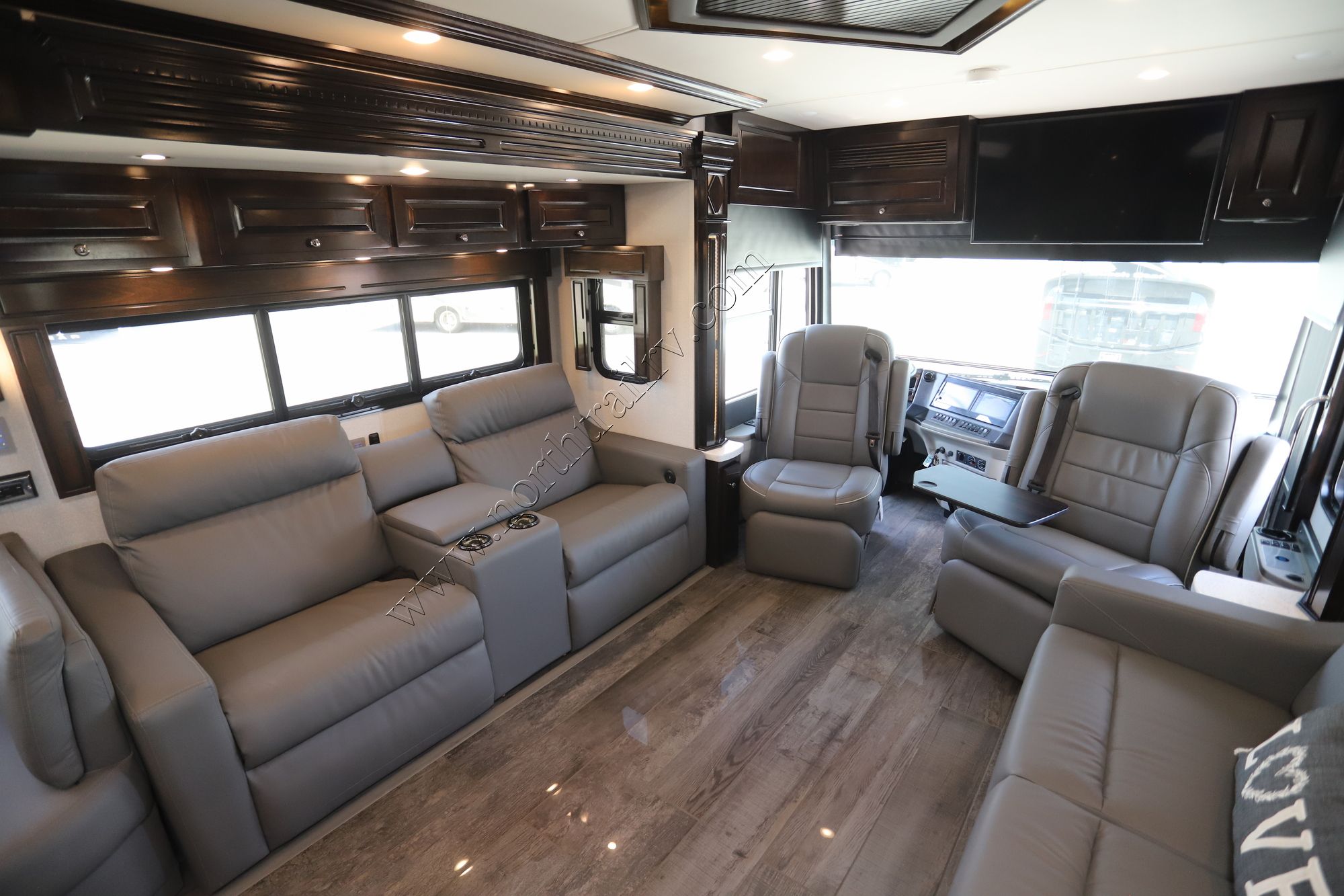 Used 2021 Newmar Dutch Star 4081 Class A  For Sale
