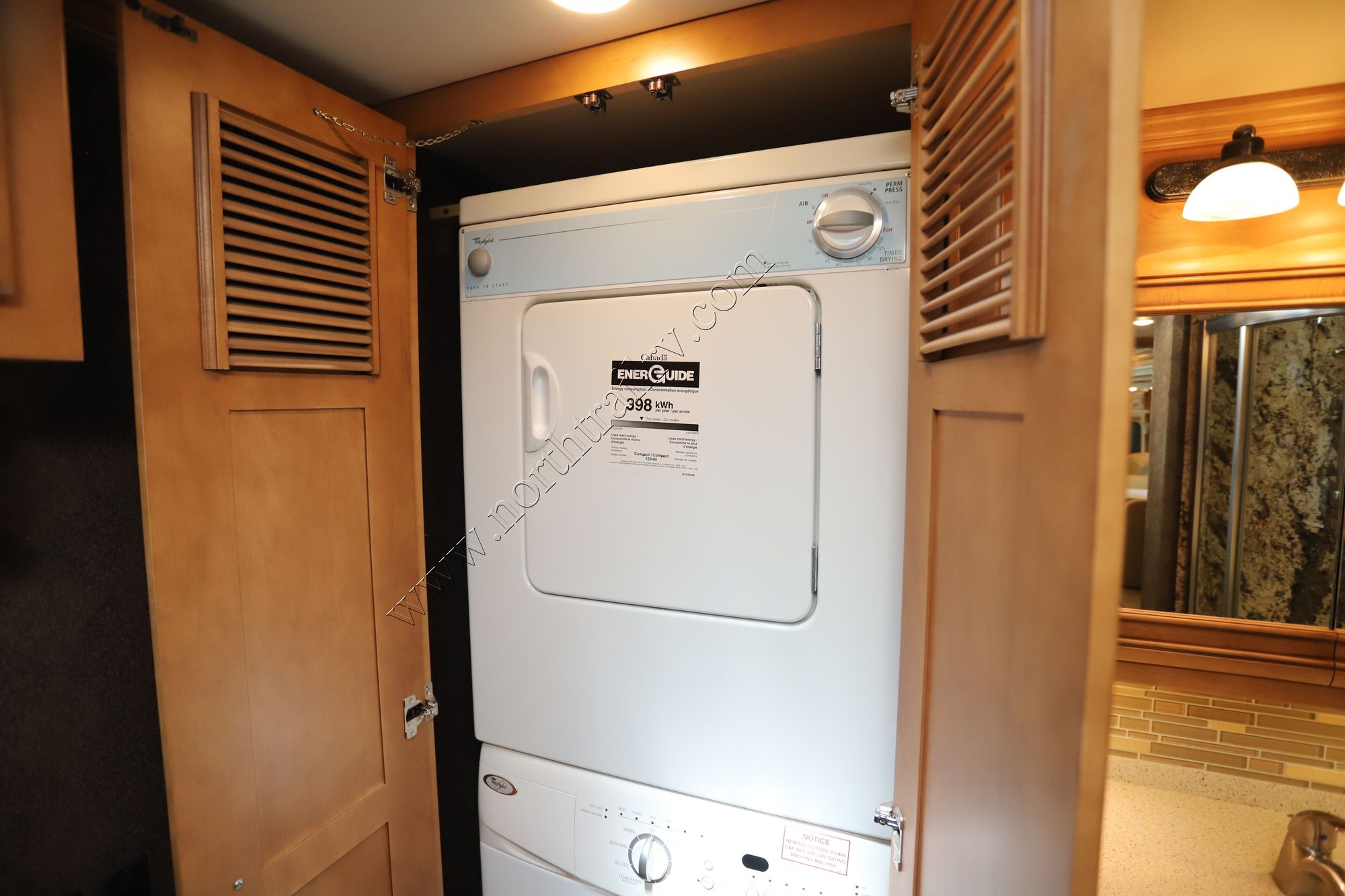 Used 2014 Newmar Dutch Star 4018 Class A  For Sale
