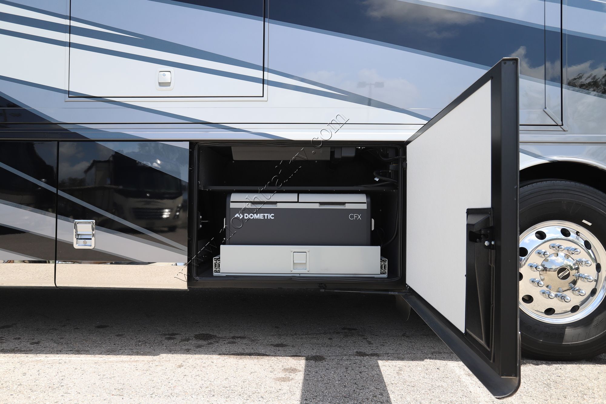 Used 2024 Newmar Dutch Star 4310 Class A  For Sale