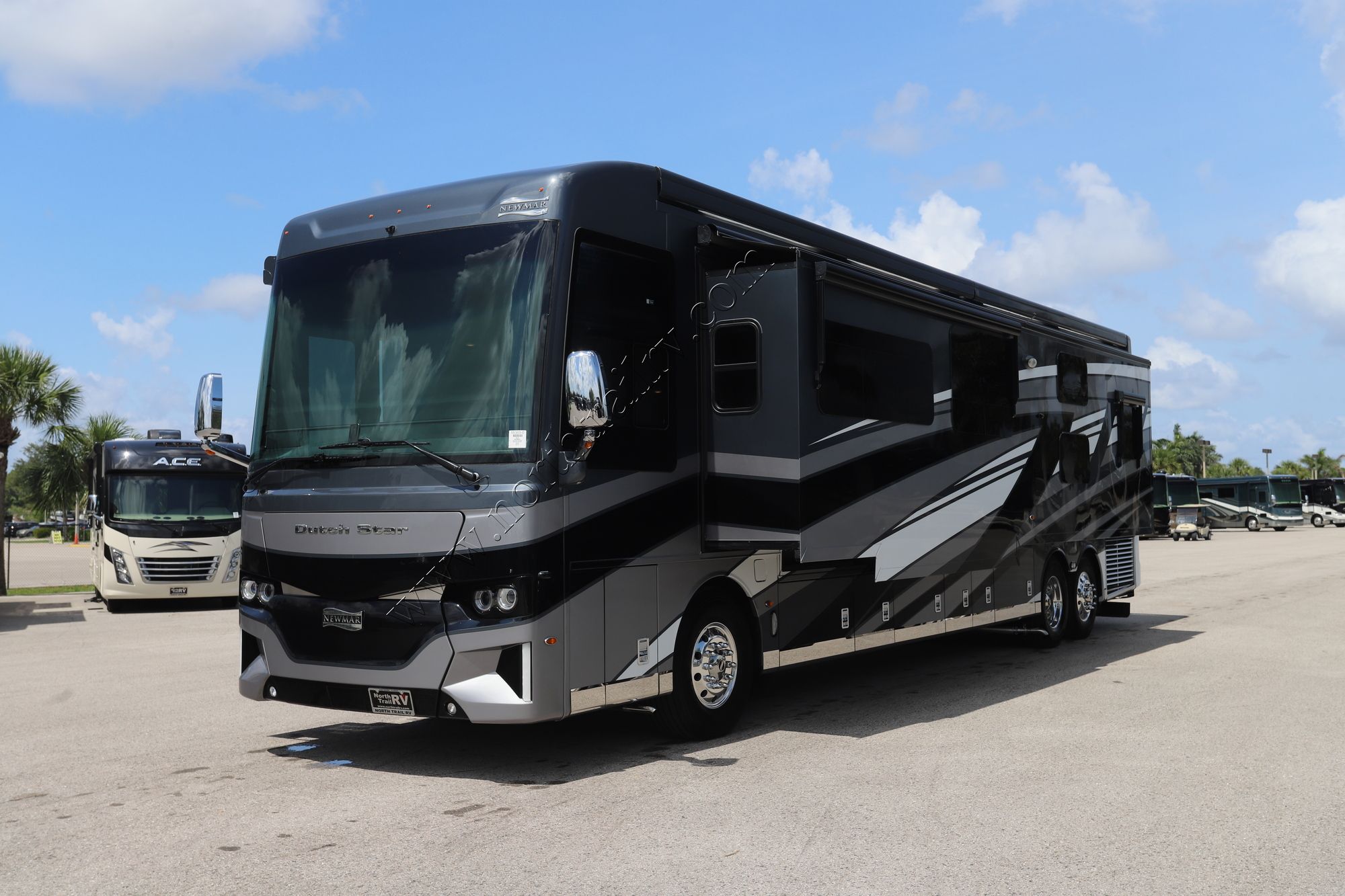Used 2024 Newmar Dutch Star 4310 Class A  For Sale