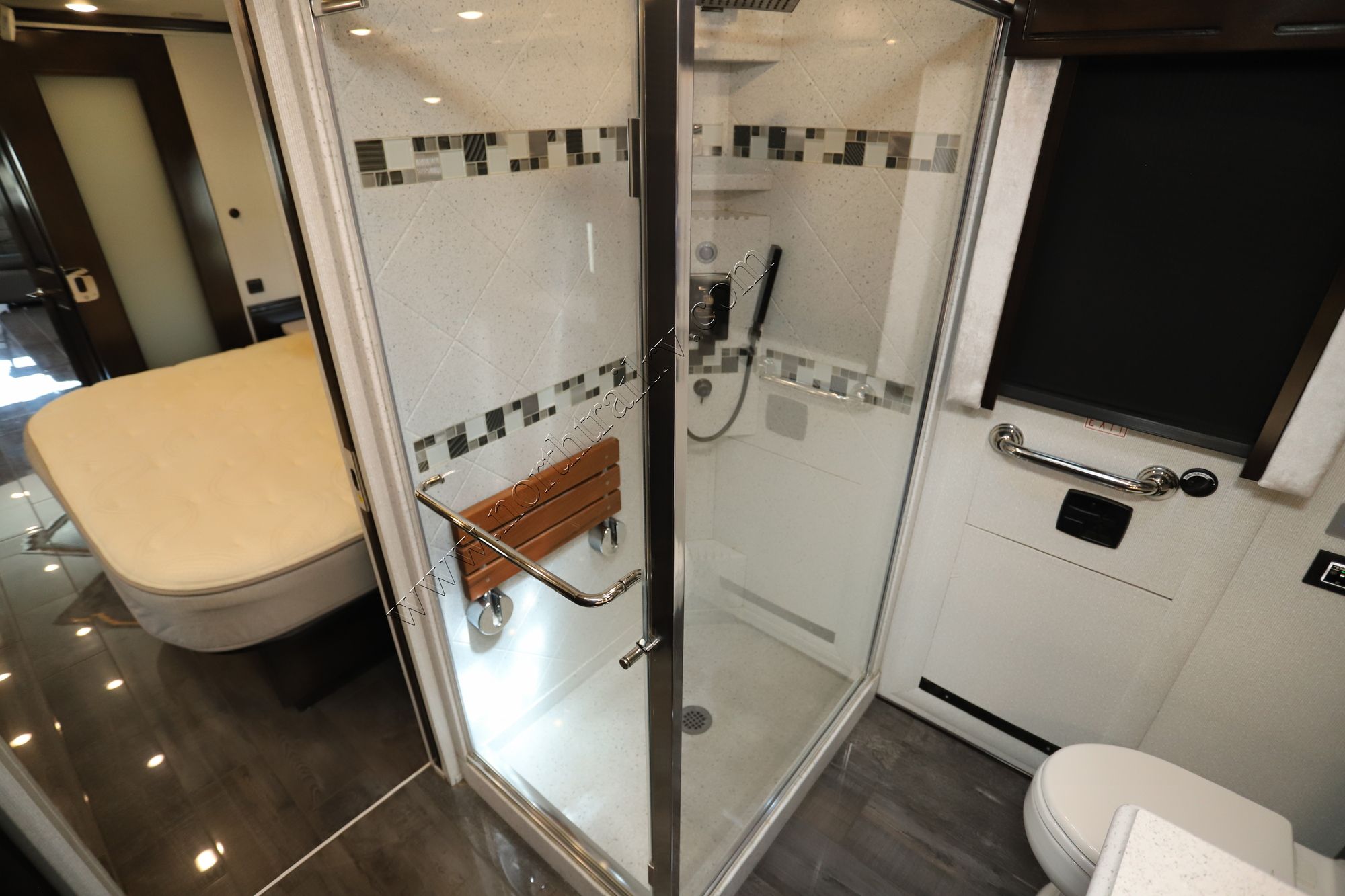 Used 2021 Newmar Dutch Star 4081 Class A  For Sale