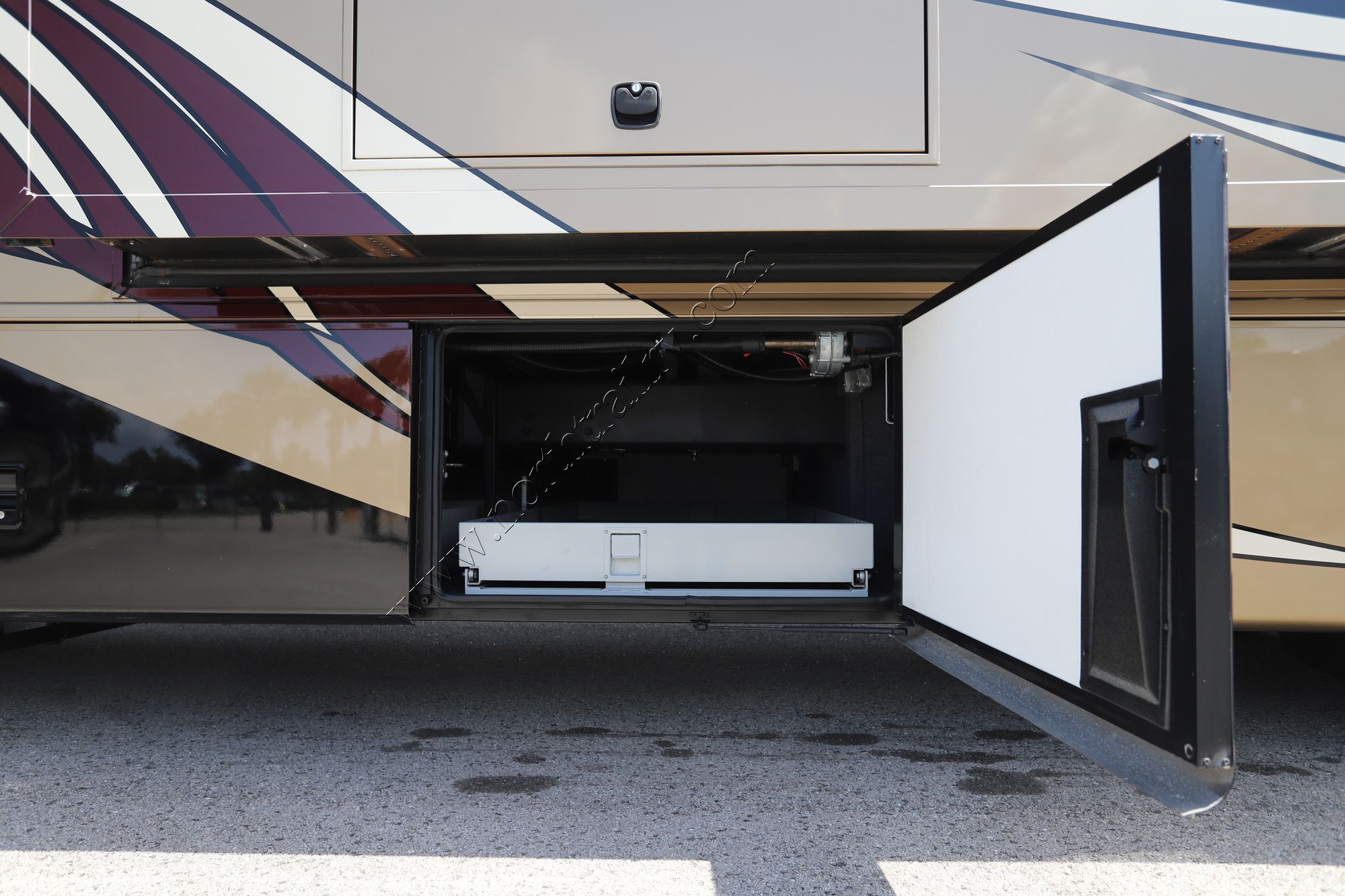 Used 2014 Newmar Dutch Star 4018 Class A  For Sale