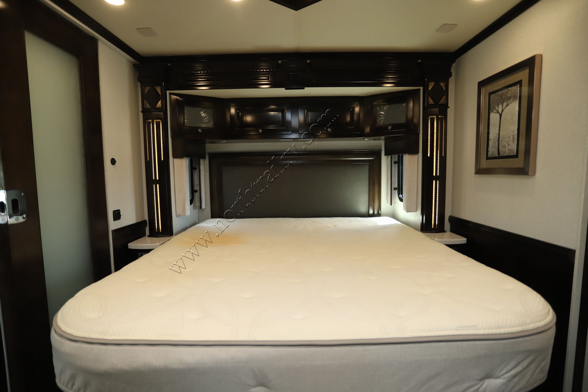 Used 2021 Newmar Dutch Star 4081 Class A  For Sale
