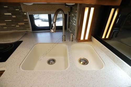 2014 Newmar Dutch Star 4018