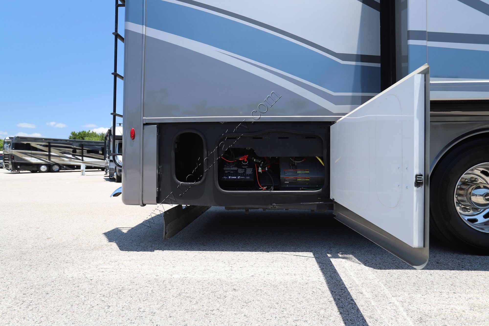 Used 2023 Thor Aria 3901 Class A  For Sale