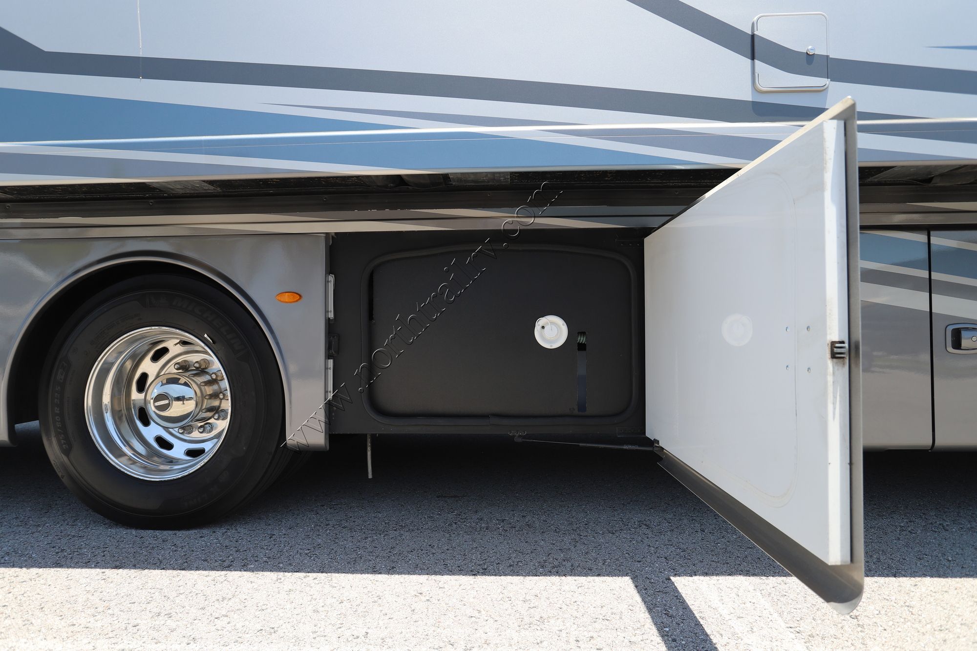 Used 2023 Thor Aria 3901 Class A  For Sale