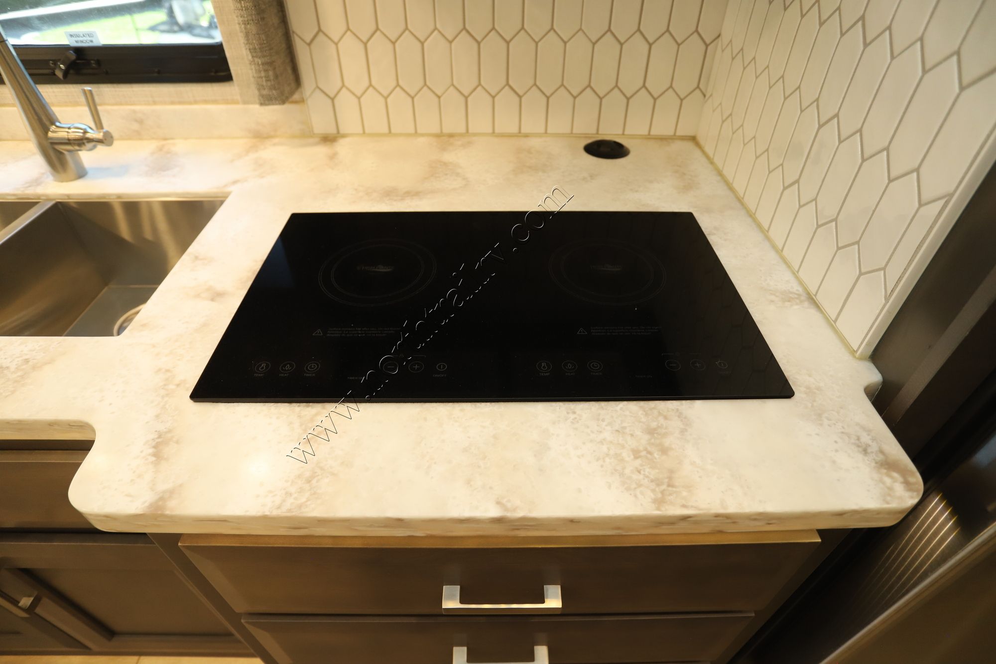 Used 2023 Thor Aria 3901 Class A  For Sale