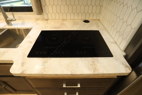 2023 Thor Aria 3901