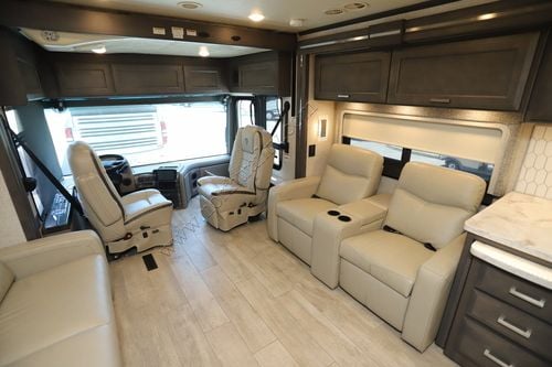 2023 Thor Aria 3901