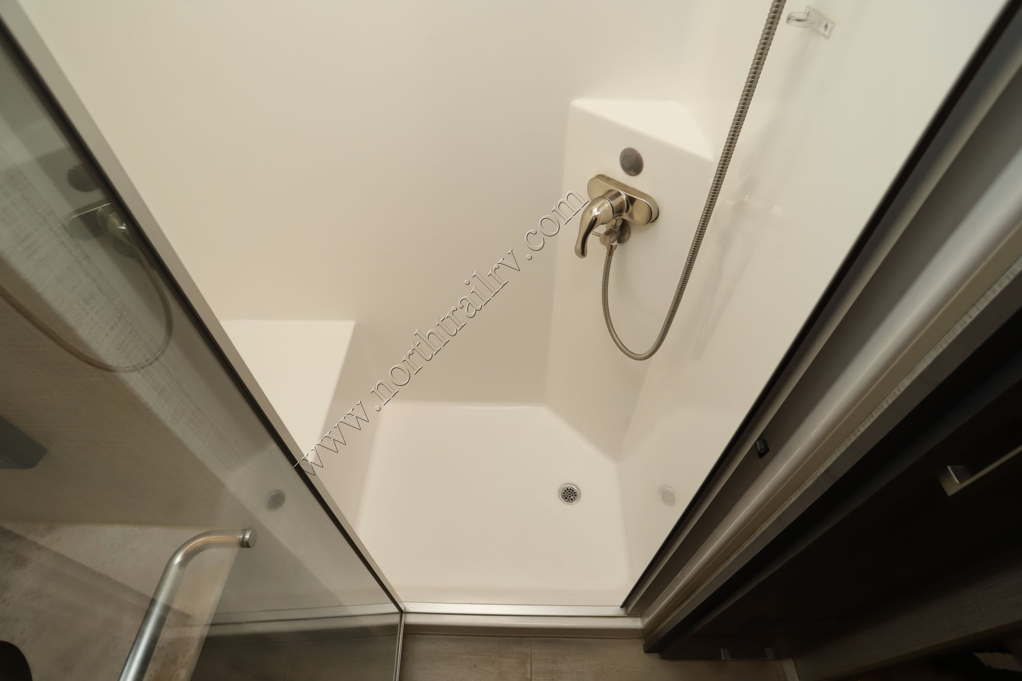Used 2023 Thor Aria 3901 Class A  For Sale