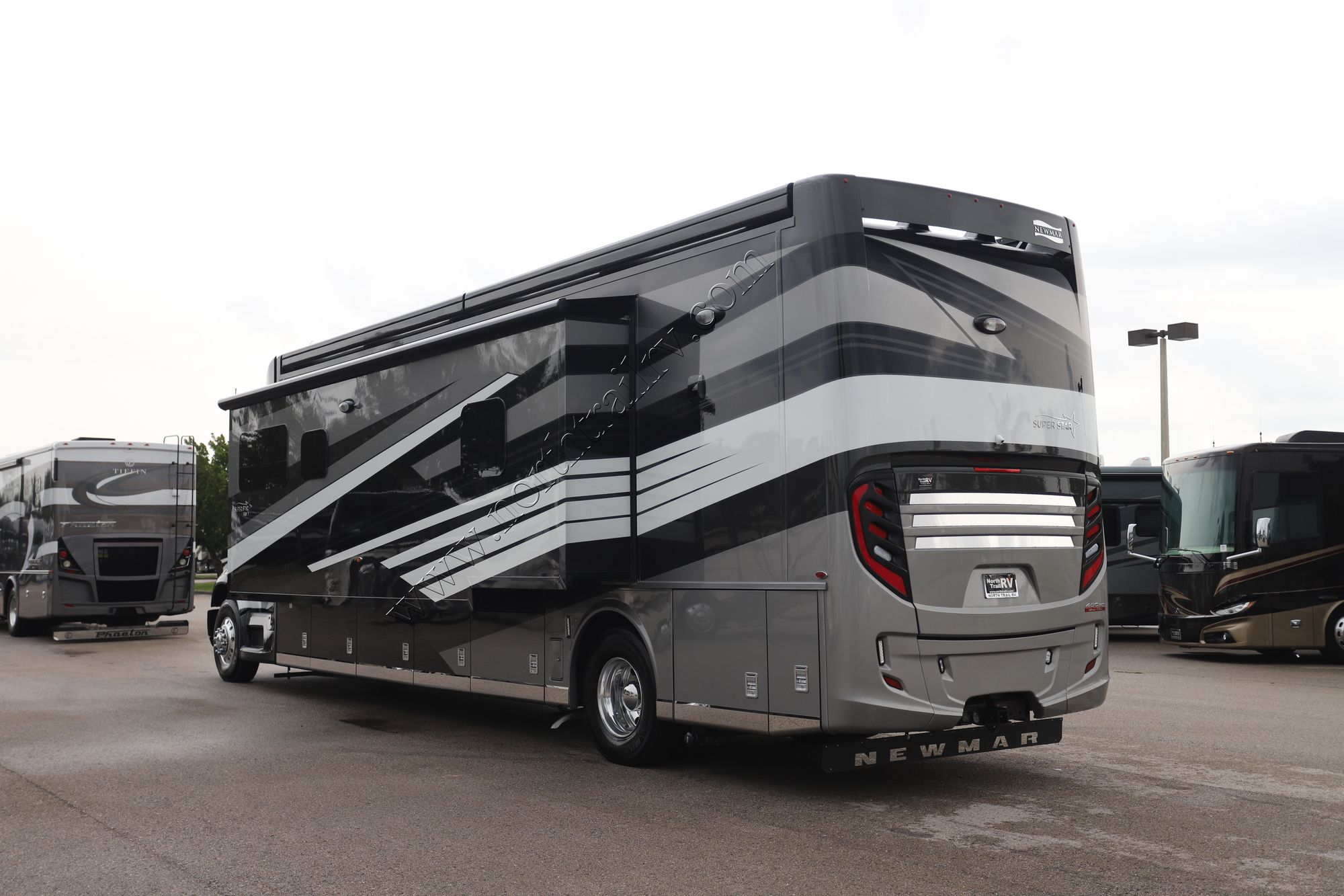New 2026 Newmar Super Star 4159 Super C  For Sale