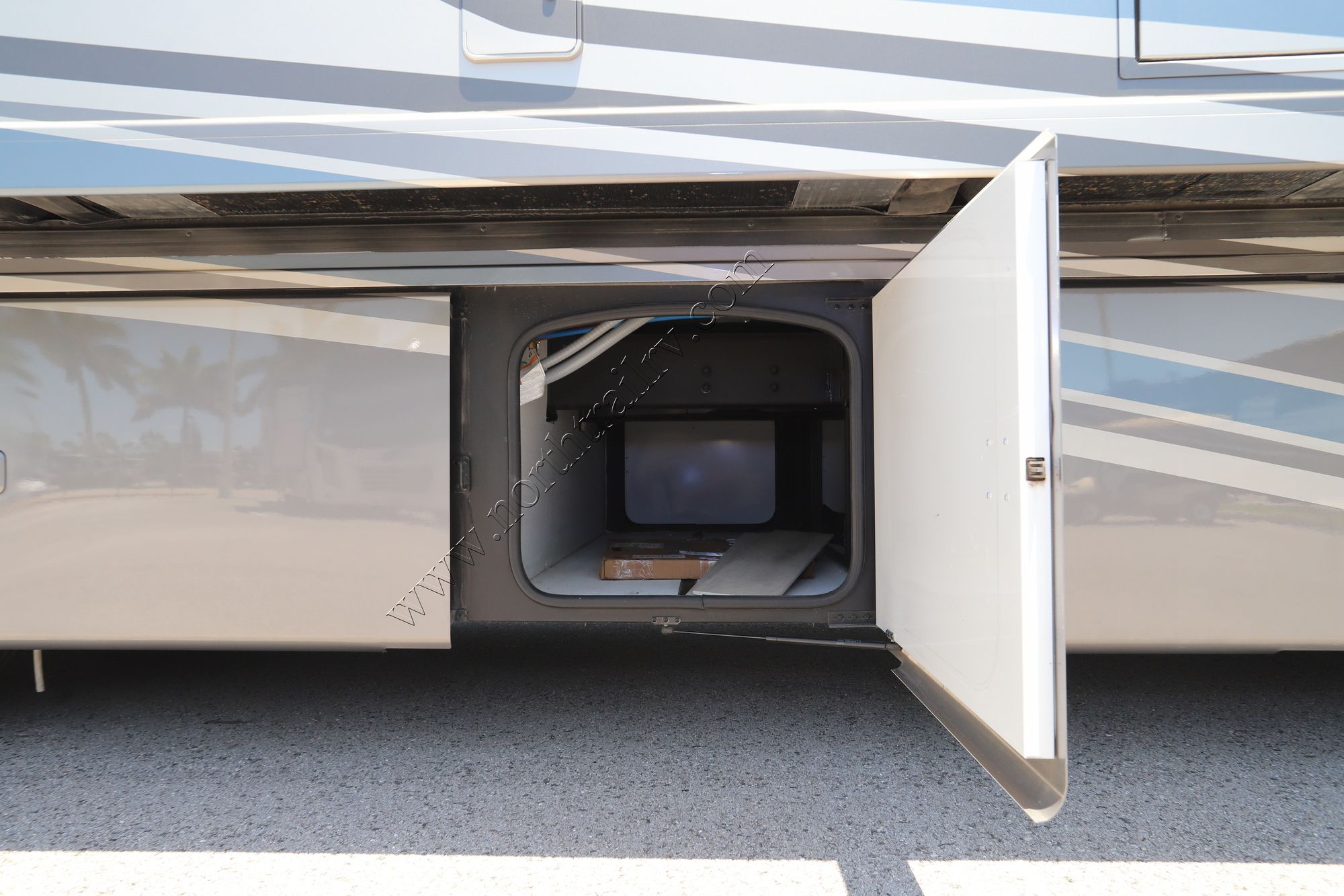 Used 2023 Thor Aria 3901 Class A  For Sale