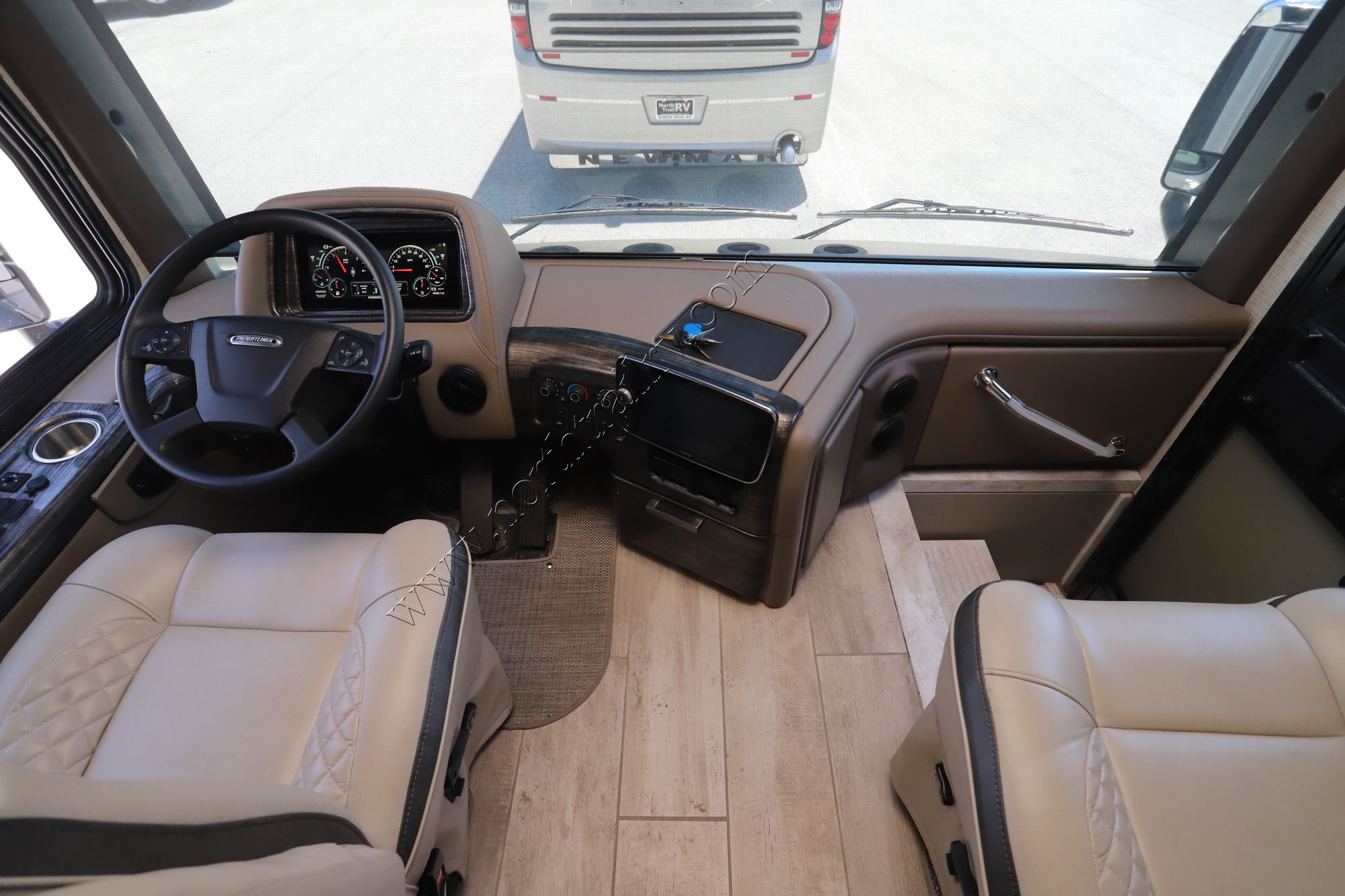 Used 2023 Thor Aria 3901 Class A  For Sale