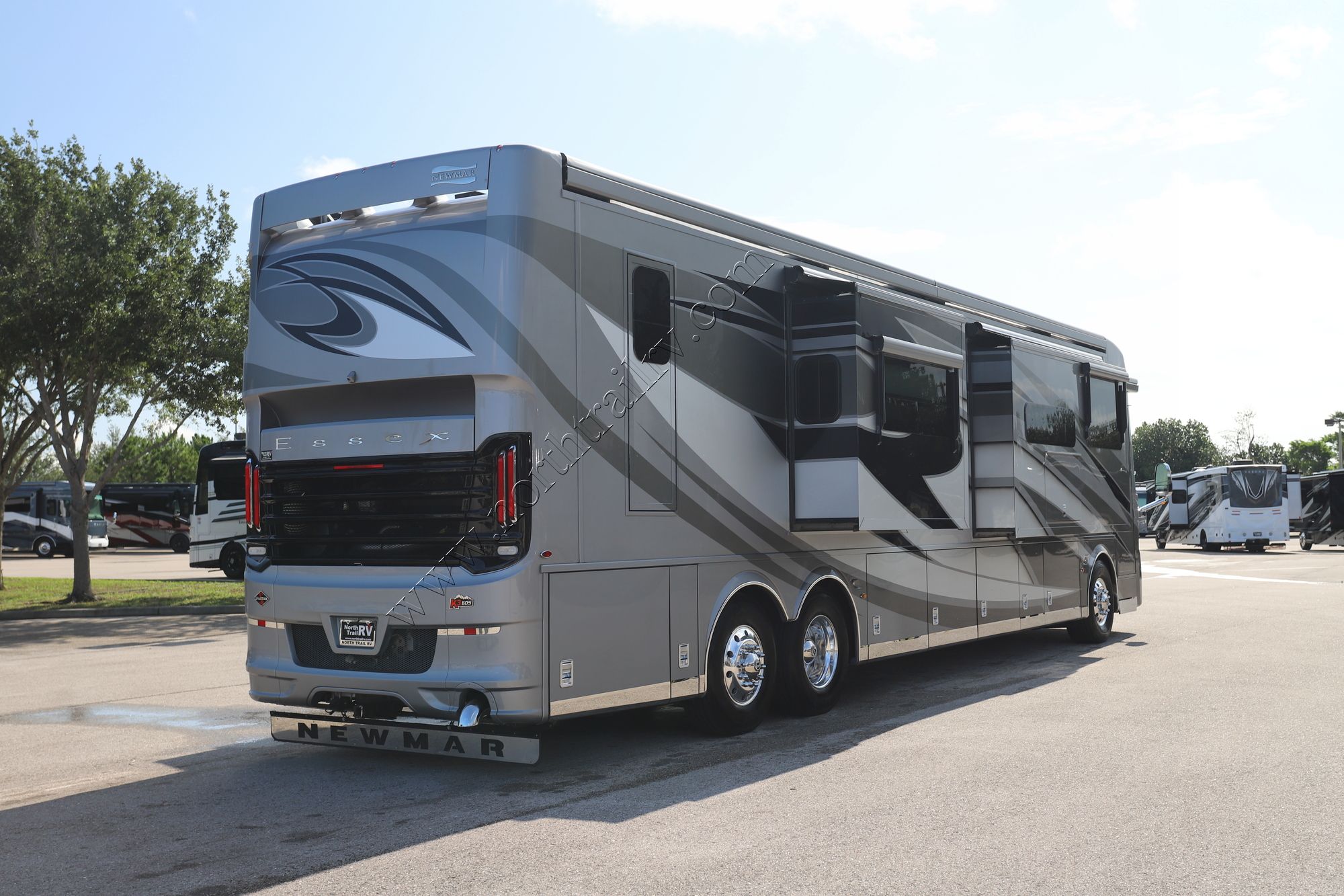 Used 2021 Newmar Essex 4551 Class A  For Sale