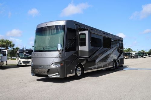 2021 Newmar Essex 4551