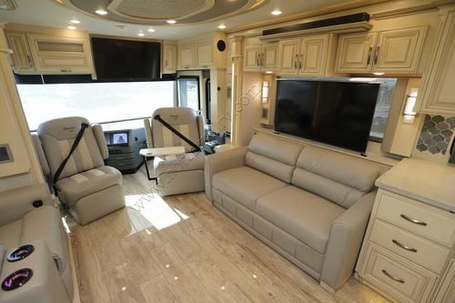 2021 Newmar Essex 4551