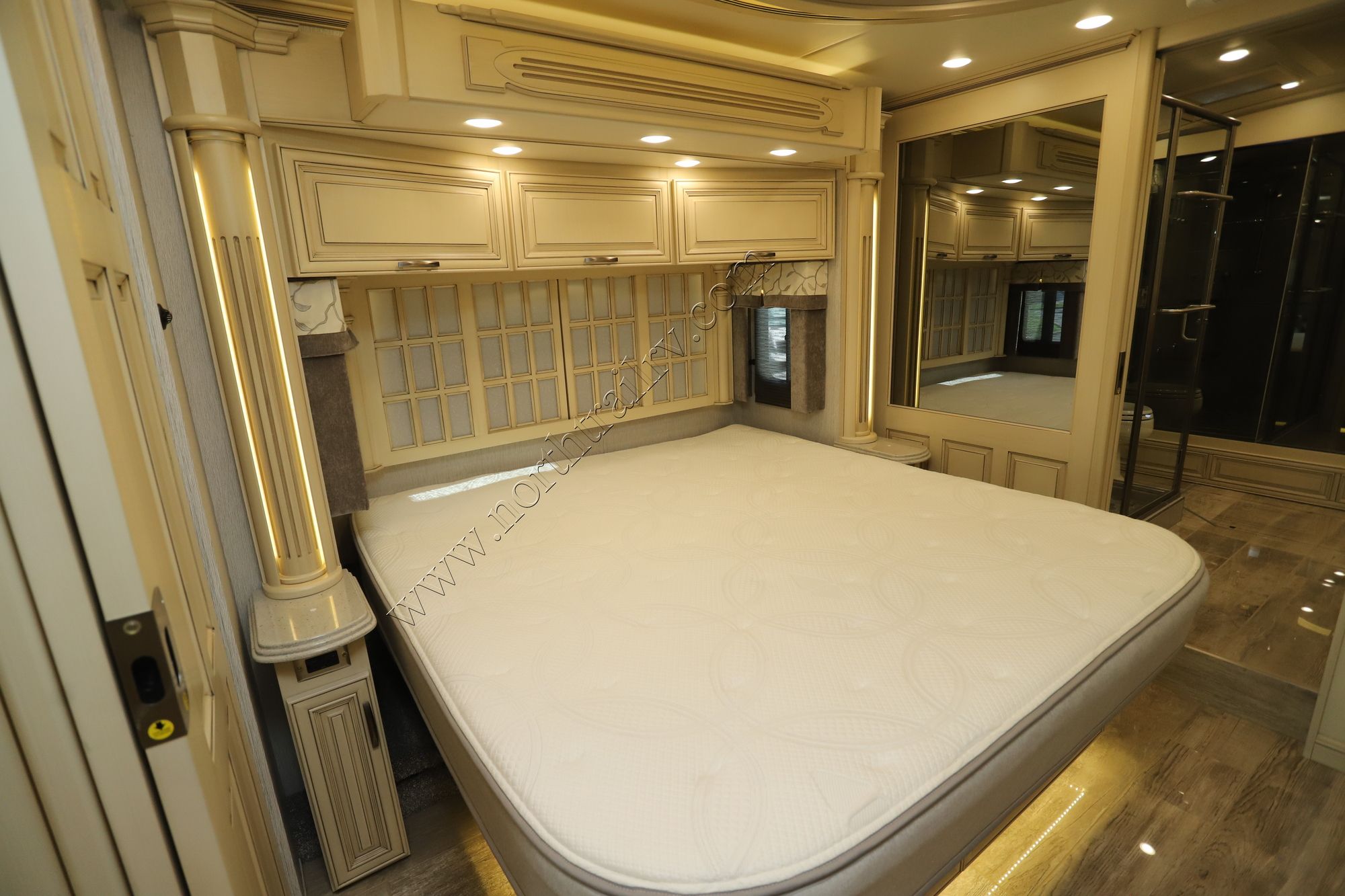 Used 2021 Newmar Essex 4551 Class A  For Sale