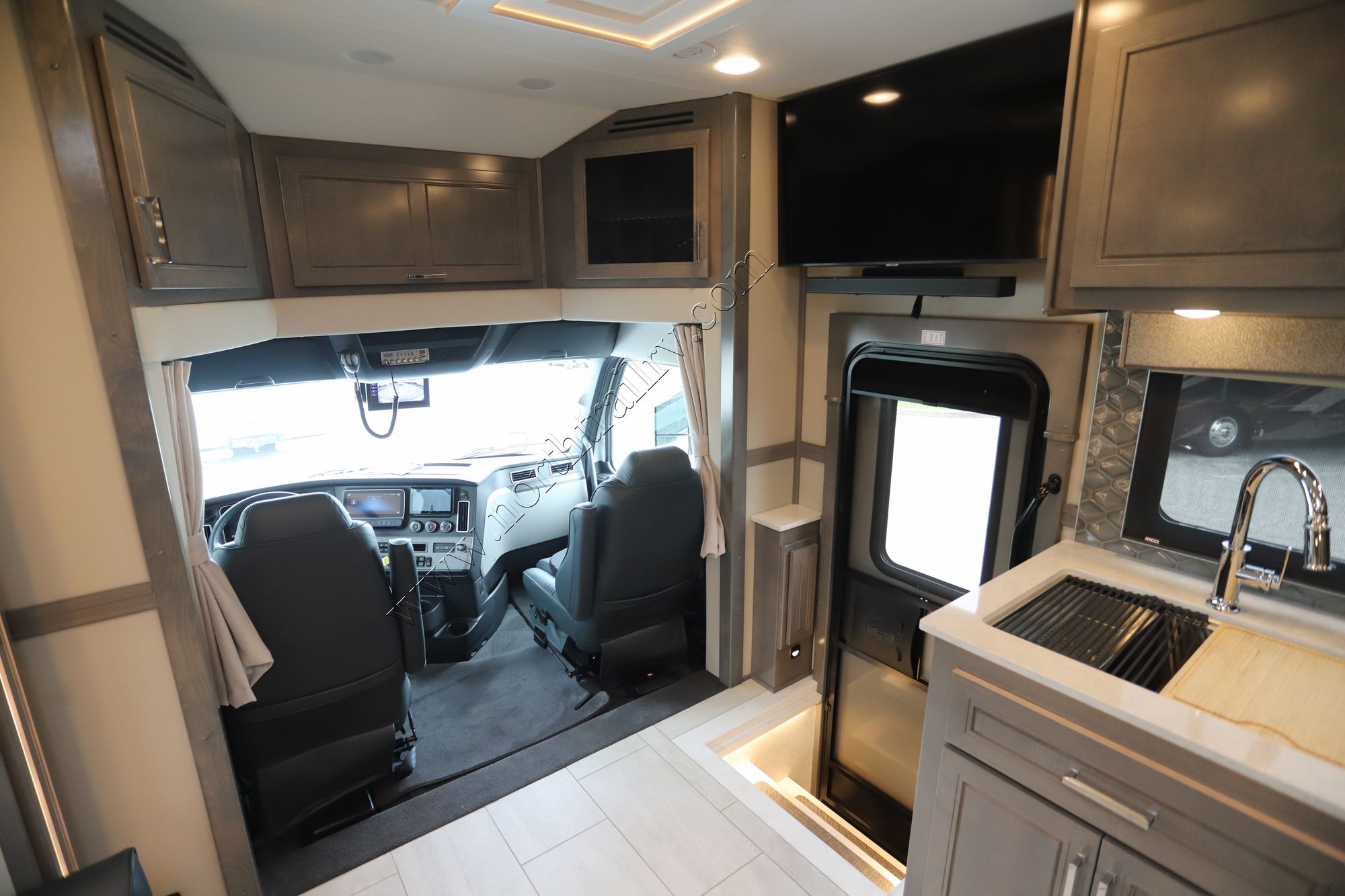 New 2025 Renegade Rv Xl 45BBC Super C  For Sale