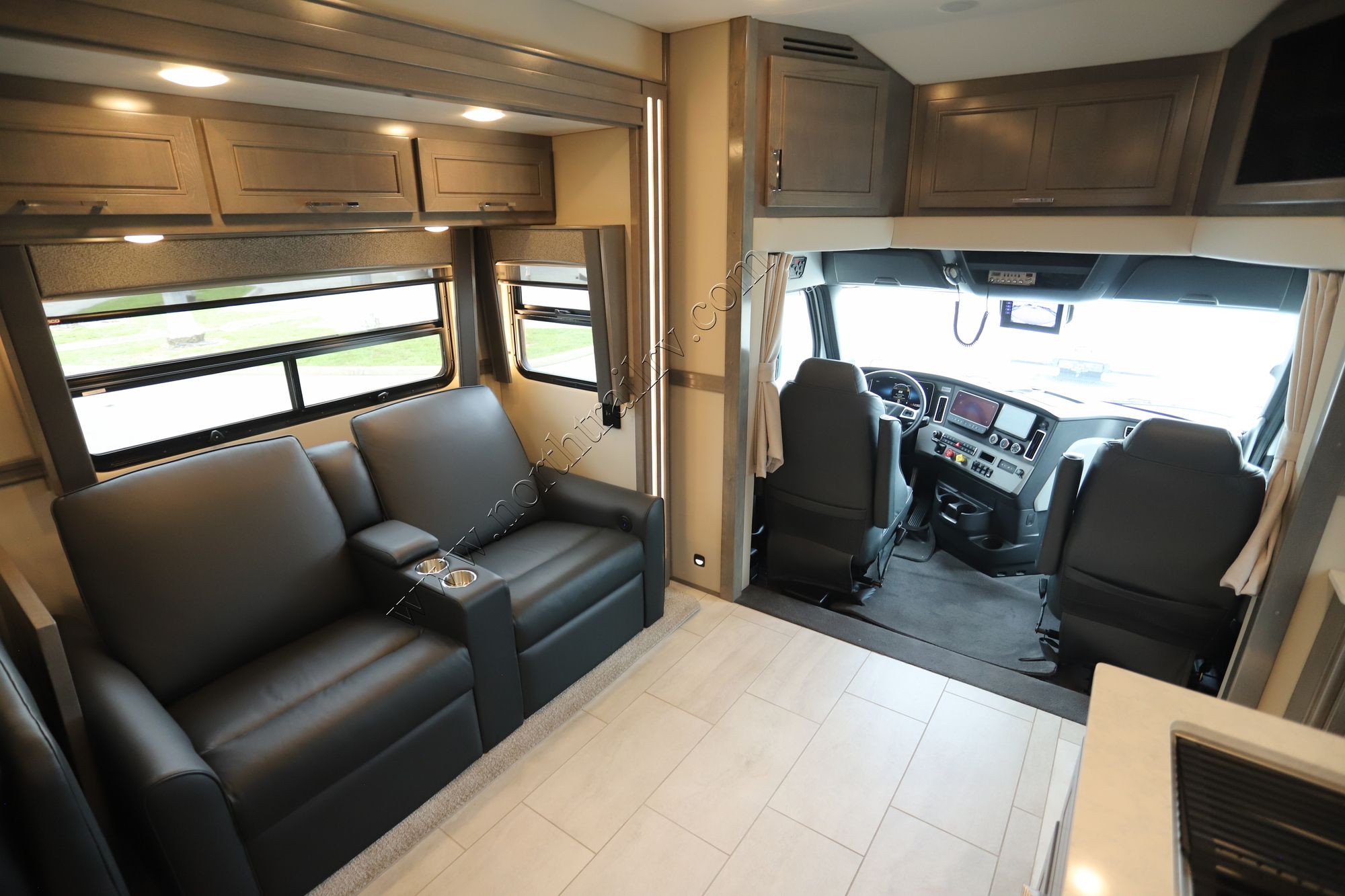 New 2025 Renegade Rv Xl 45BBC Super C  For Sale
