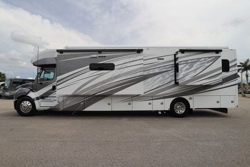 2026 Renegade Rv Verona Le 40LRB