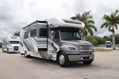 2026 Renegade Rv Verona Le 40LRB